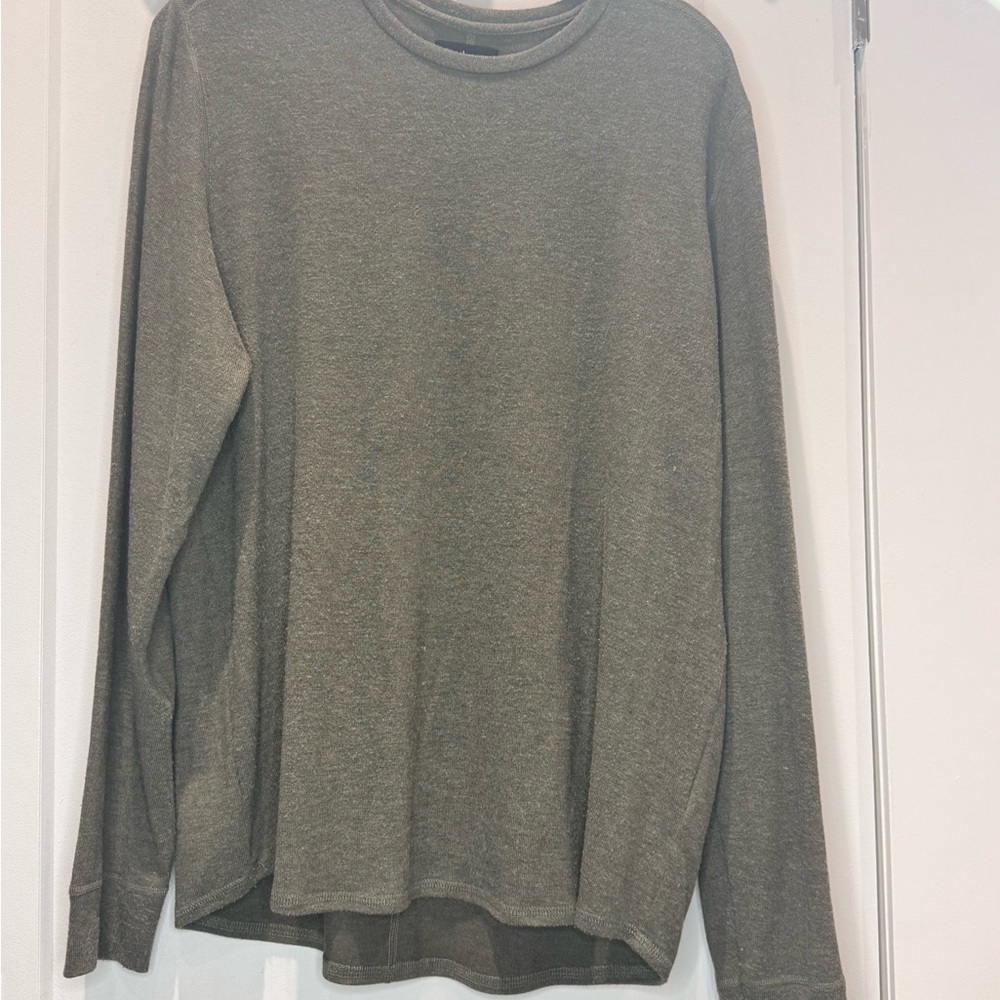 Velvet by Graham & Spencer Men’s Heathered Olive longsleeve XL Boho